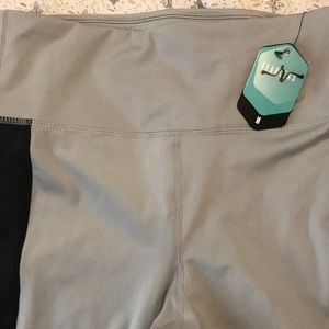 COPY - Lularoe Rise Collection Fearless crop legg…